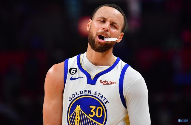 篮球NBA全明星投票球迷参与热情高（NBA全明星投票掀热潮 球迷参与度爆棚）