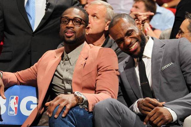 杨瀚森在比赛中展现出色表现（杨瀚森赛场表现亮眼）