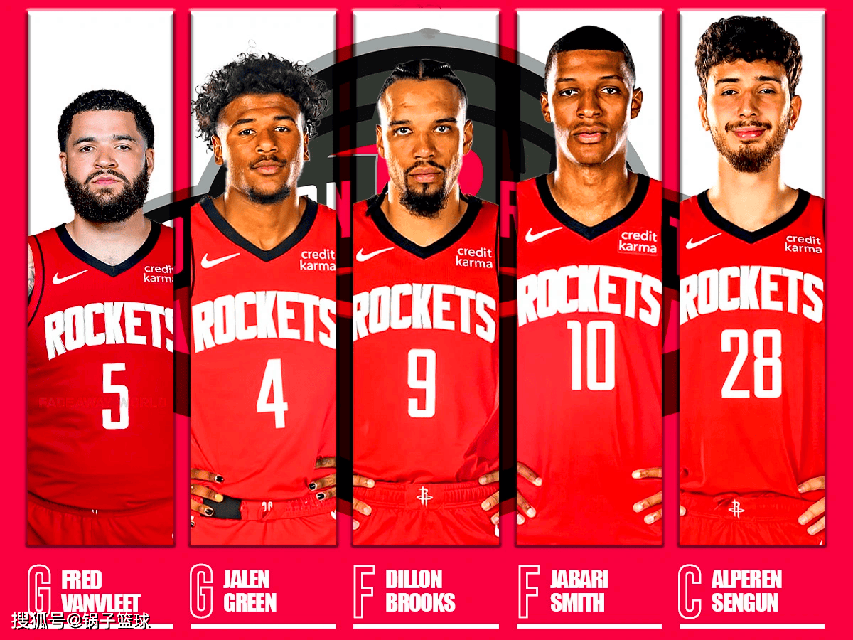 这一幕太逗！詹姆斯打脸奥科吉 随后一脸不好意思拍了拍后者屁股（尴尬又好笑！詹姆斯误打奥科吉面部后还拍了拍对方屁股）