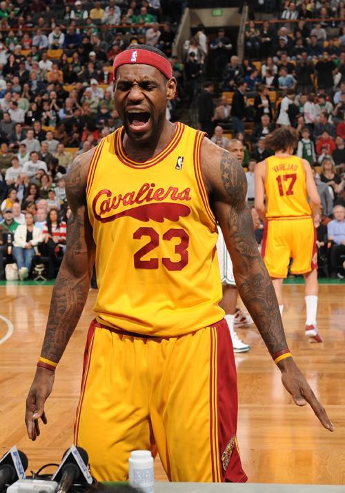 足球联赛积分榜最新动态（足球联赛积分榜最新速报）