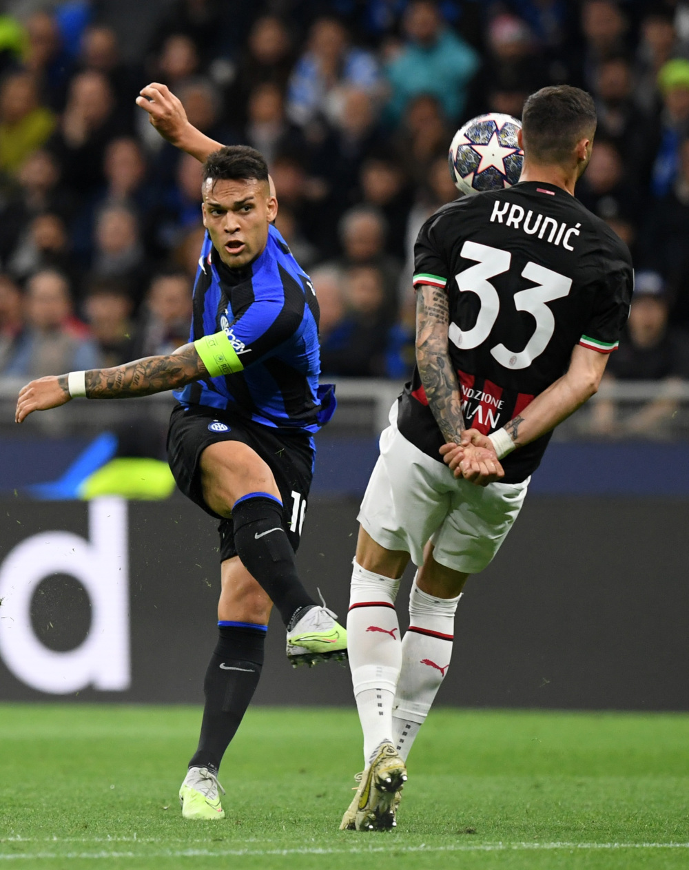 樊振东乒乓球欧冠首秀完胜，之后做出简约版C罗庆祝动作“Siu”（樊振东欧冠乒乓首秀横扫取胜，赛后做出简化版C罗“Siu”庆祝）