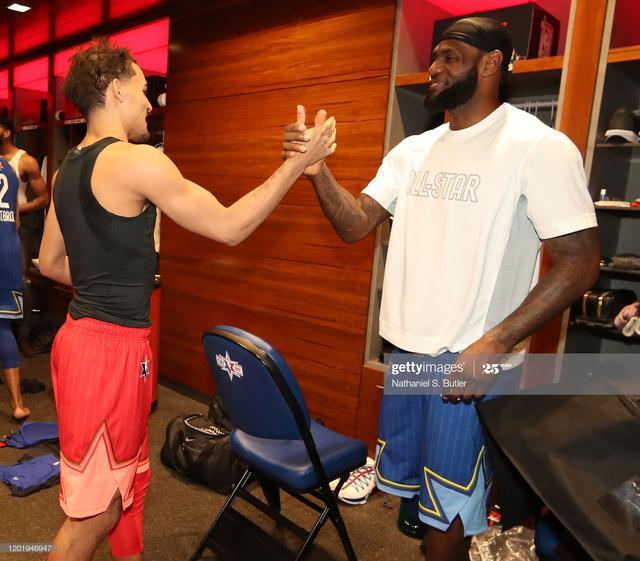 NBA战报：狄龙25分，詹姆斯23分，太阳132-108湖人（太阳132-108击败湖人：狄龙25分，詹姆斯23分）